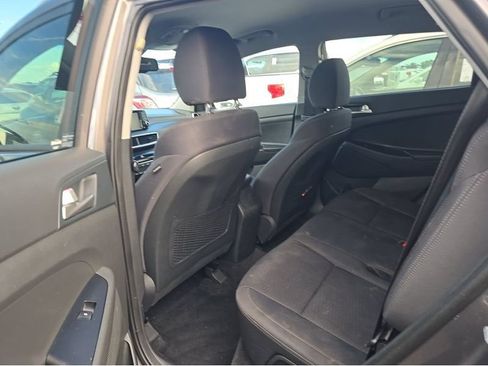 Used 2020 Hyundai Tucson Value FWD image 12