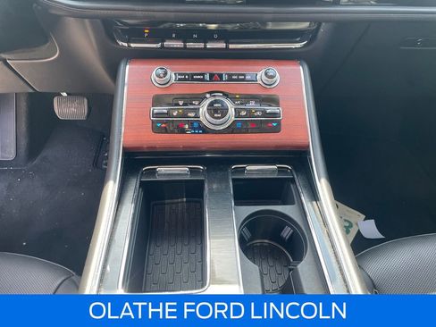 Used 2024 Lincoln Aviator Reserve w/ Equipment Group 201A image 14