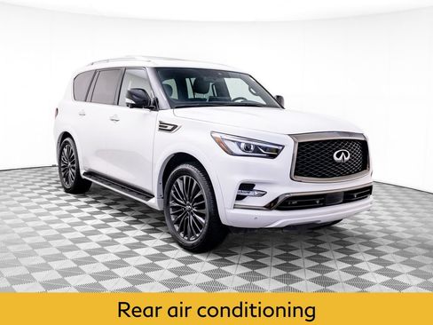 Used 2024 INFINITI QX80 Sensory AWD/4WD image 8
