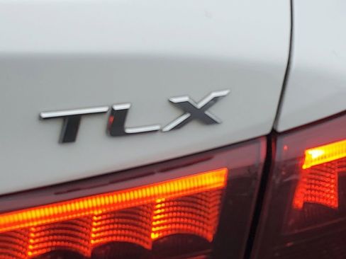 Used 2016 Acura TLX Tech image 6