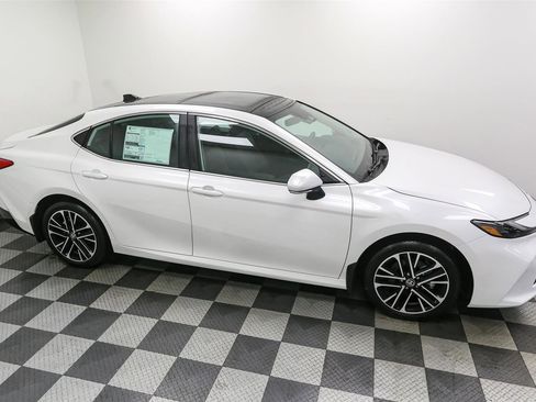 New 2026 Toyota Camry XLE image 5