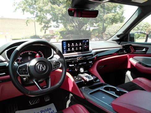 Used 2025 Acura MDX A-Spec AWD/4WD image 9