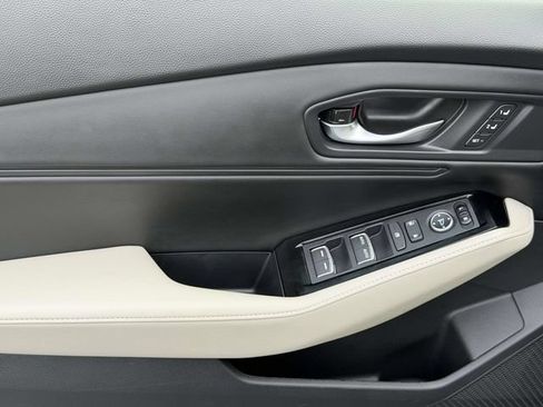 Certified 2025 Honda Accord Touring image 8