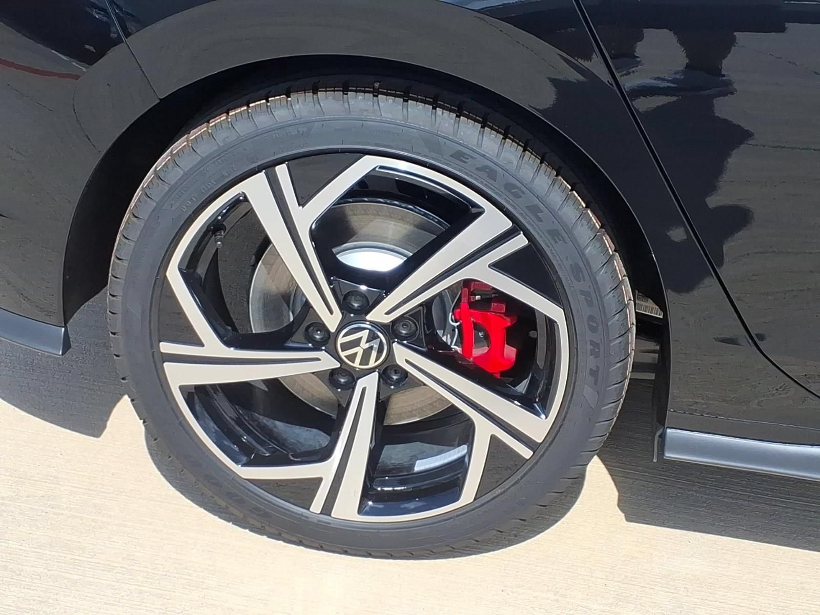 New 2026 Volkswagen GTI SE FWD image 5