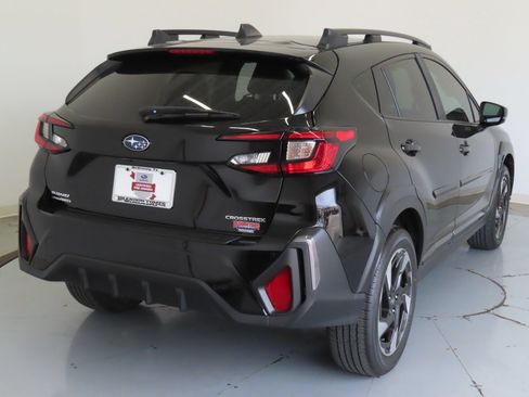 Used 2025 Subaru Crosstrek 2.5i Limited w/ Crosstrek Mirror Package AWD/4WD image 3