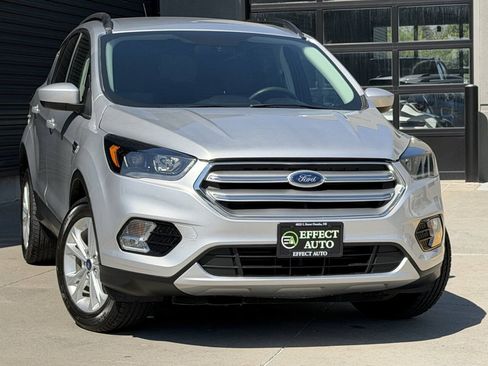 Used 2018 Ford Escape SE AWD/4WD image 5