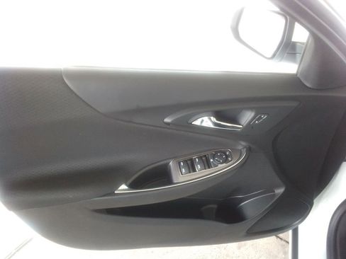 Used 2022 Chevrolet Malibu LT image 19