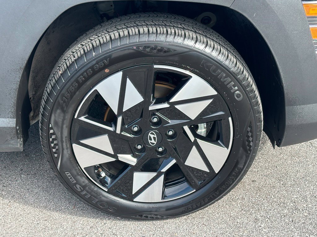 Used 2024 Hyundai Kona SEL AWD/4WD image 9