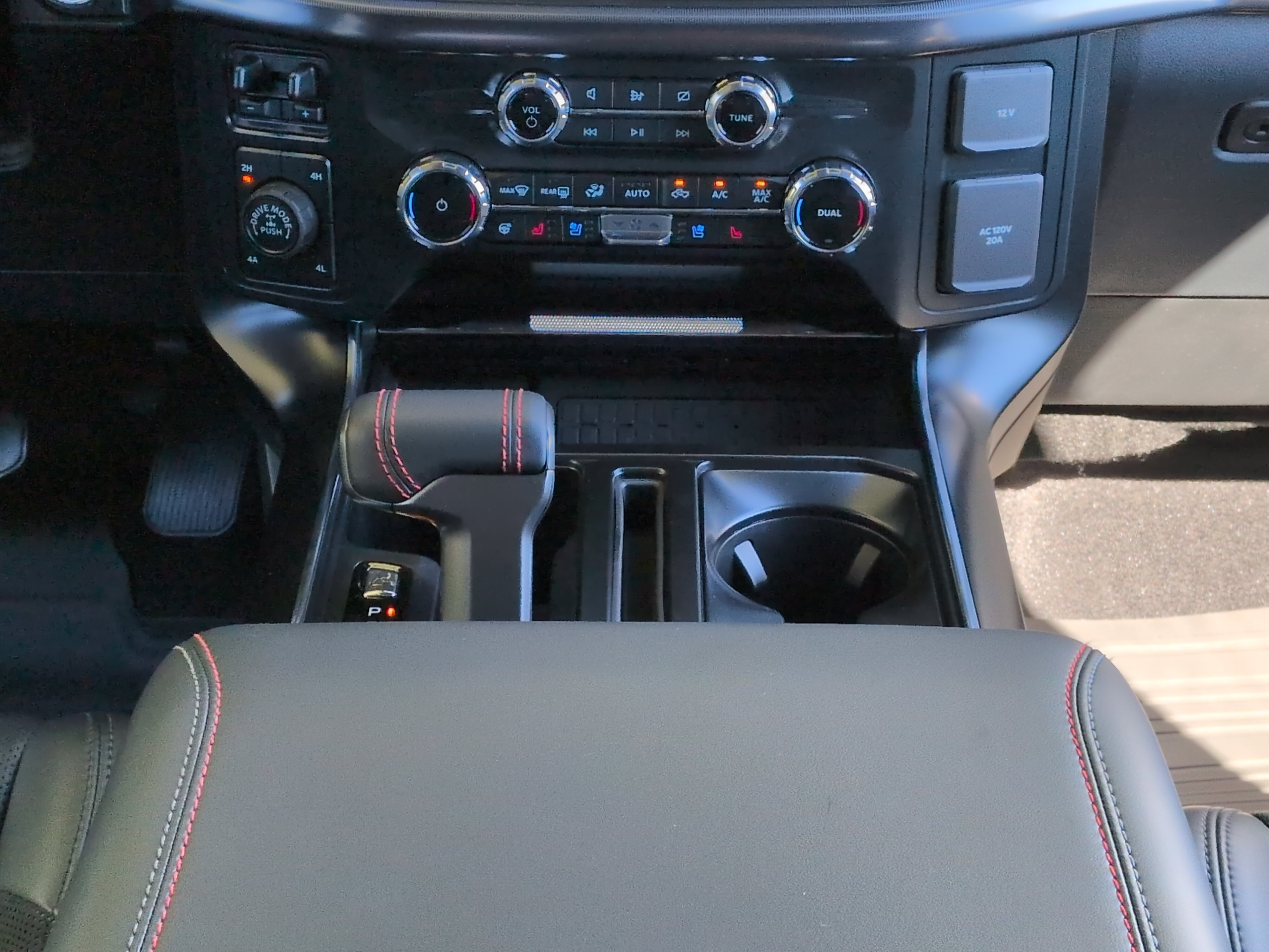 New 2026 Ford F150 Raptor AWD/4WD image 17