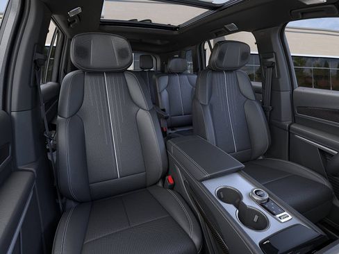 New 2026 Cadillac Vistiq Sport w/ LPO, Floor Liner Package image 16