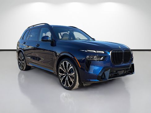 New 2026 BMW X7 xDrive40i image 1