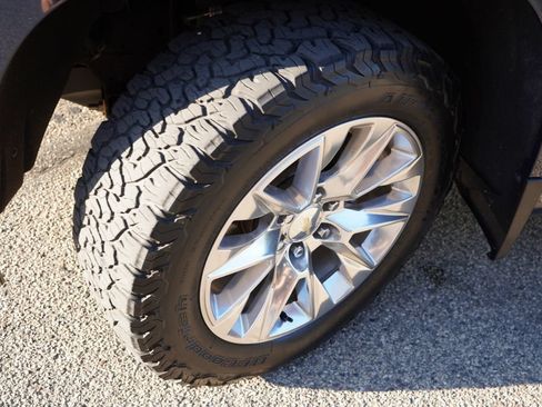Certified 2019 Chevrolet Silverado 1500 LTZ w/ LTZ Plus Package AWD/4WD image 13
