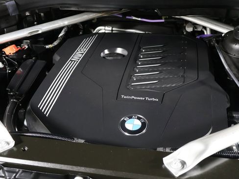 Used 2023 BMW X5 xDrive40i w/ M Sport Package image 19