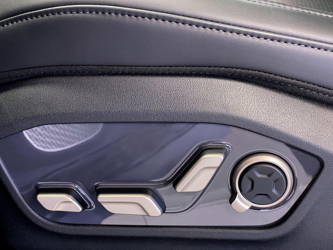 New 2027 Kia Telluride SX Prestige AWD/4WD image 17