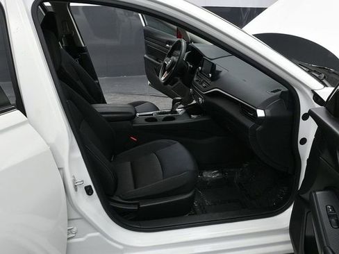 Used 2021 Nissan Altima 2.5 S image 9