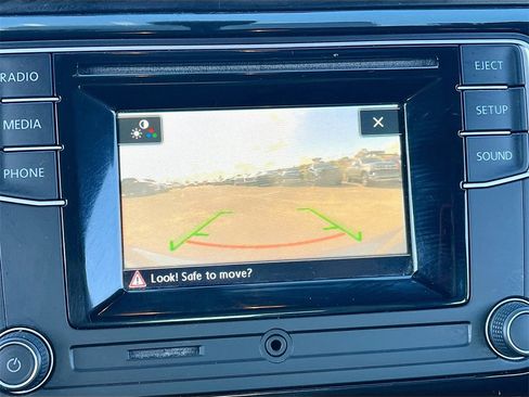 Used 2017 Volkswagen Beetle 1.8T S image 13