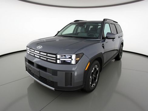 Used 2025 Hyundai Santa Fe SEL image 3