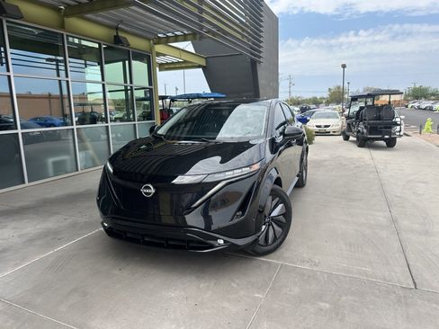 Used 2023 Nissan Ariya image 2