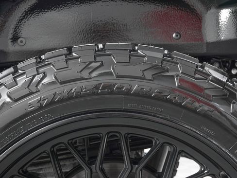 Used 2026 Ford F250 Platinum w/ Platinum Plus Package image 41