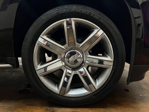 Used 2015 Cadillac Escalade ESV Luxury image 11