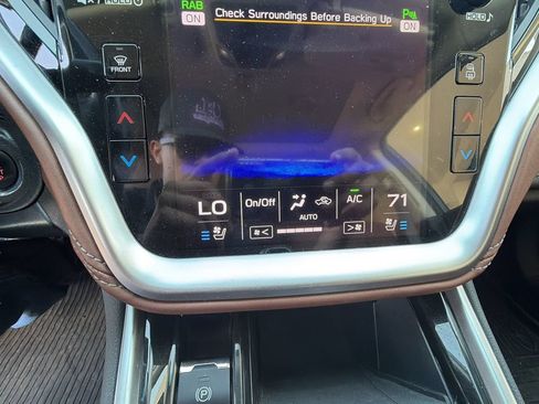 Used 2021 Subaru Outback Touring XT AWD/4WD image 27