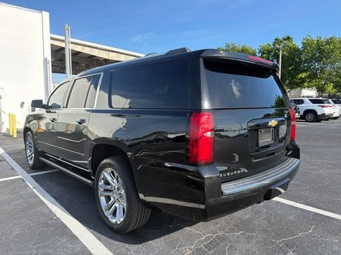 Used 2020 Chevrolet Suburban Premier w/ Premier Plus Edition AWD/4WD image 12