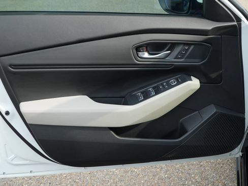 Used 2023 Honda Accord EX-L image 13