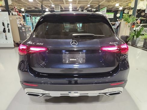Used 2023 Mercedes-Benz GLC 300 4MATIC image 10