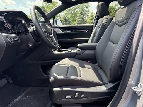 New 2026 Cadillac XT5 Premium Luxury w/ Driver Assist Package AWD/4WD image 15