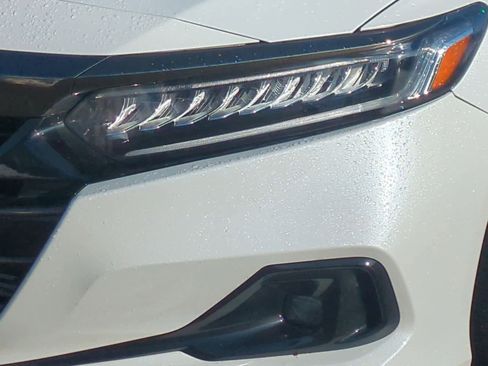 Used 2022 Honda Accord Sport image 11