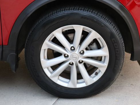 Used 2017 Nissan Rogue Sport SV image 33