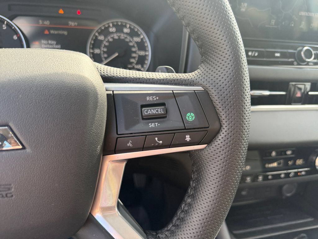 Used 2026 Mitsubishi Outlander AWD image 37