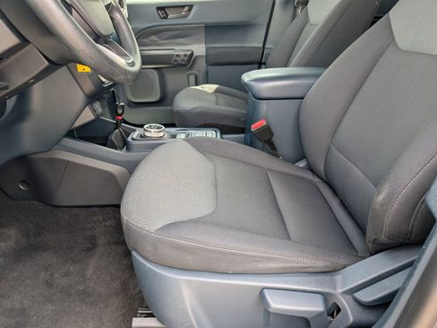 Used 2022 Ford Maverick XL FWD image 7