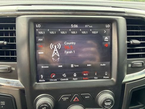 Used 2018 RAM 2500 Laramie w/ Sport Appearance Group AWD/4WD image 11