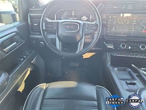 Used 2024 GMC Sierra 2500 AT4X image 9