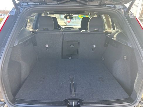 Certified 2025 Volvo XC40 B5 Plus image 11