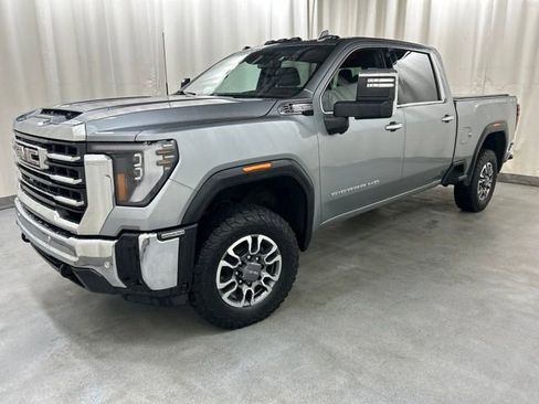 Used 2024 GMC Sierra 2500 SLT w/ SLT Convenience Package AWD/4WD image 2