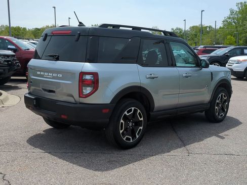 Used 2023 Ford Bronco Sport Outer Banks w/ Tech Package AWD/4WD image 8