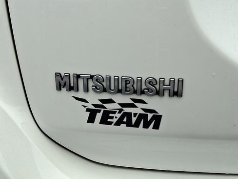 Used 2019 Mitsubishi Outlander ES image 33