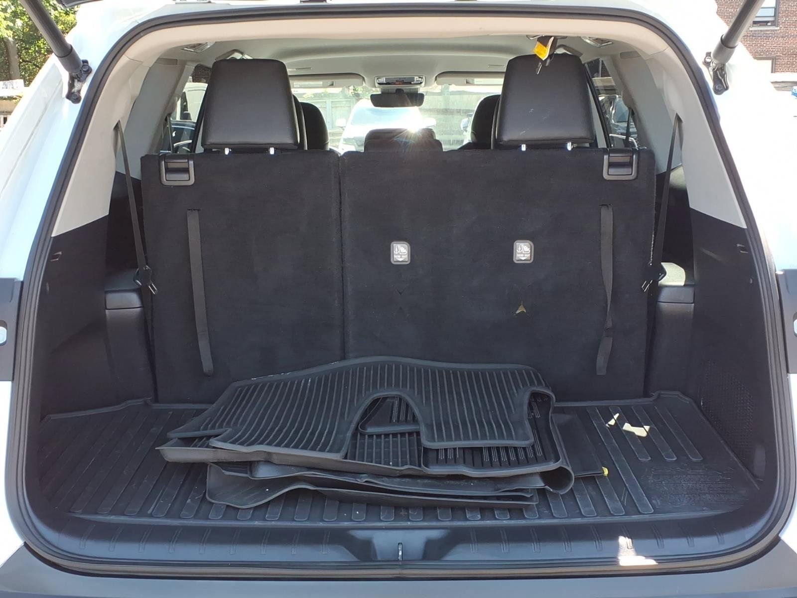 Used 2024 Toyota Grand Highlander AWD image 11