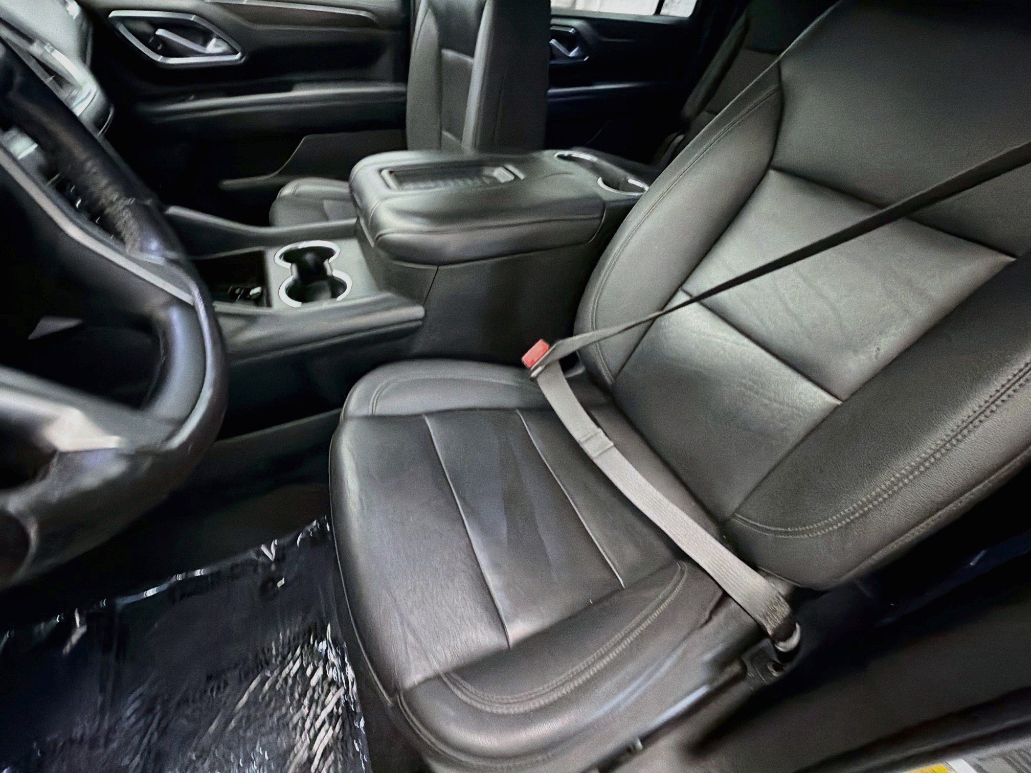 Used 2022 Chevrolet Suburban LT w/ Luxury Package RWD image 11