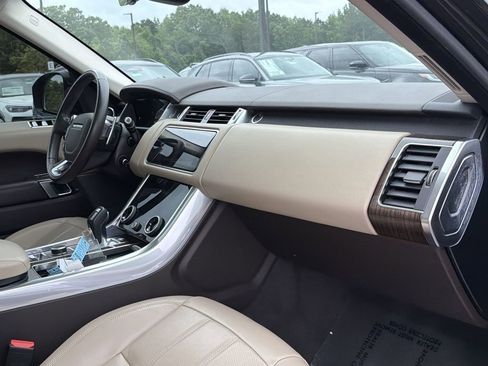 Used 2019 Land Rover Range Rover Sport Supercharged AWD/4WD image 17