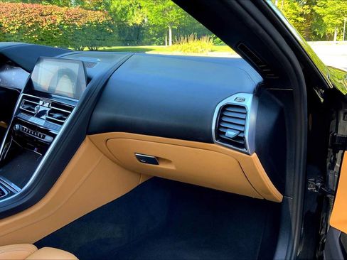 Used 2022 BMW M8 Competition AWD/4WD image 33