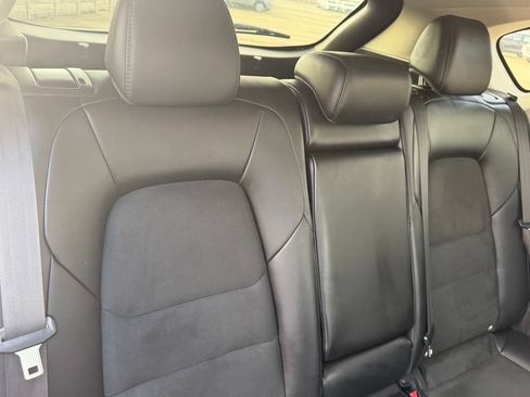 Used 2021 MAZDA CX-5 Touring FWD image 35