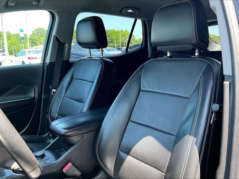 Used 2023 GMC Terrain SLT FWD image 7