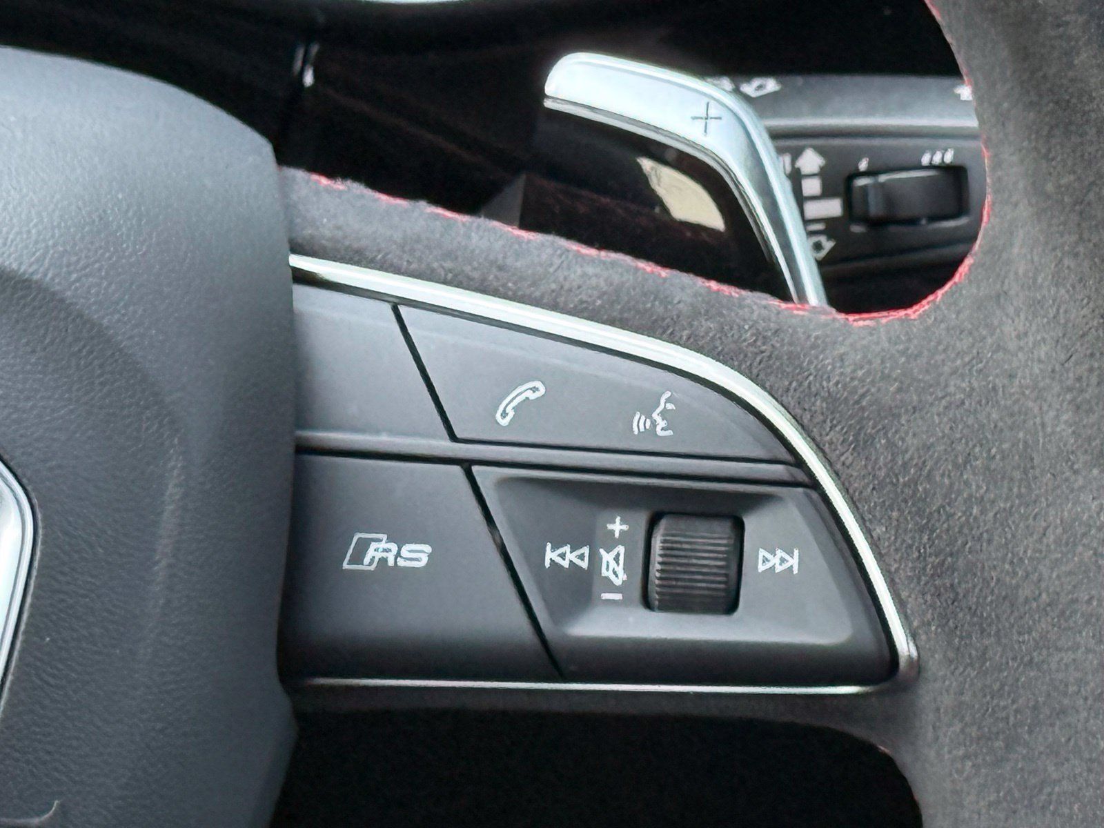 Used 2026 Audi RS Q8 performance AWD/4WD image 33
