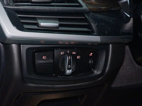 Used 2018 BMW X5 xDrive50i w/ M Sport Package image 21