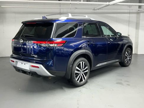 Used 2023 Nissan Pathfinder Platinum image 23