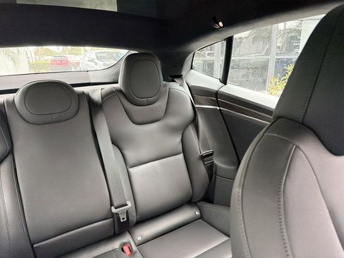 Used 2022 Tesla Model S image 15