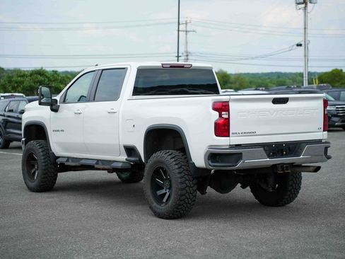 Used 2022 Chevrolet Silverado 2500 LT w/ Convenience Package AWD/4WD image 7